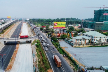 Đất nền Tp.HCM lên "cơn sốt", chuyên gia cảnh báo "thị trường đang rất nhạy cảm"