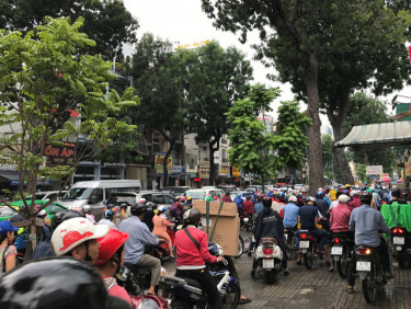 Đâu là những khu vực giao thông tắc nghẽn vì cao ốc nhiều nhất Sài Gòn?
