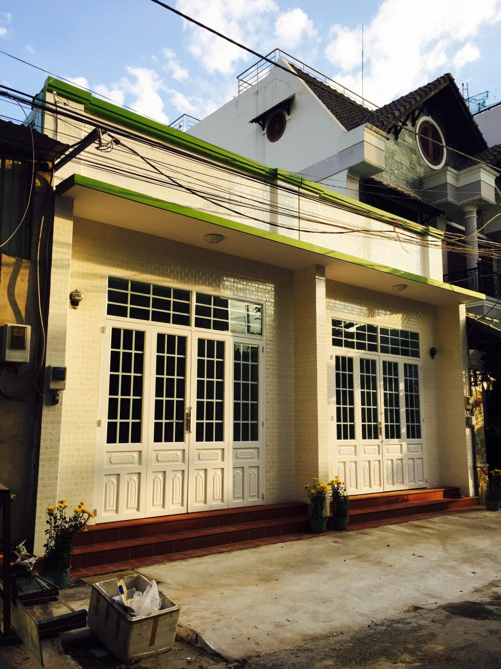 Nhà riêng lẻ khu Đông Sài Gòn “hút” khách mua