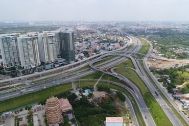 Nhà đầu tư đu theo hạ tầng, đất nền khu Đông Sài Gòn bị "thổi giá"